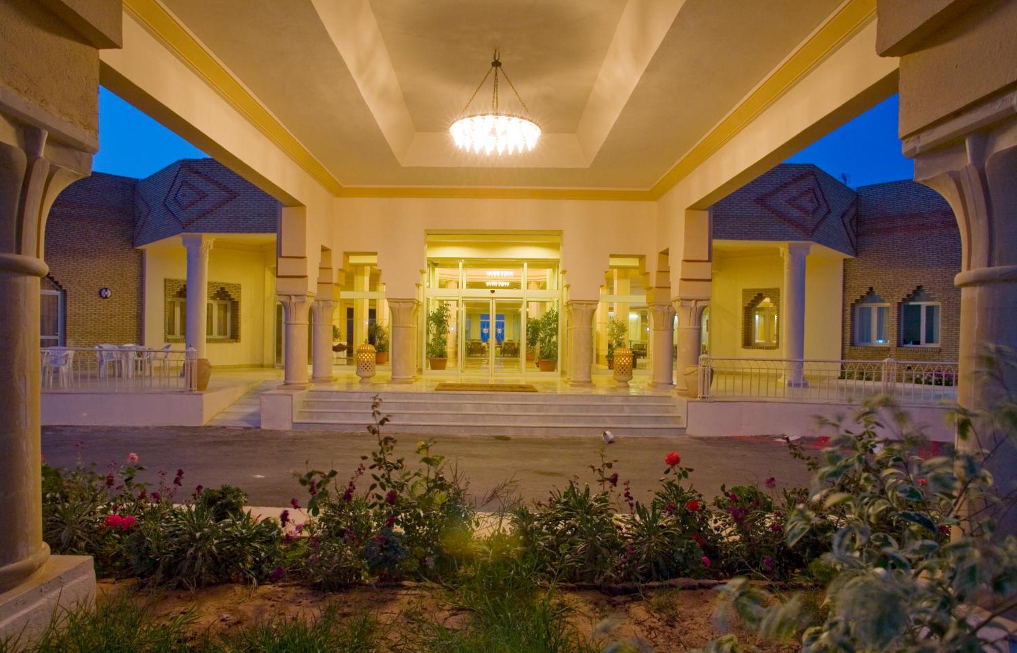Hotel El Mouradi Gobernación de Tozeur Exterior foto